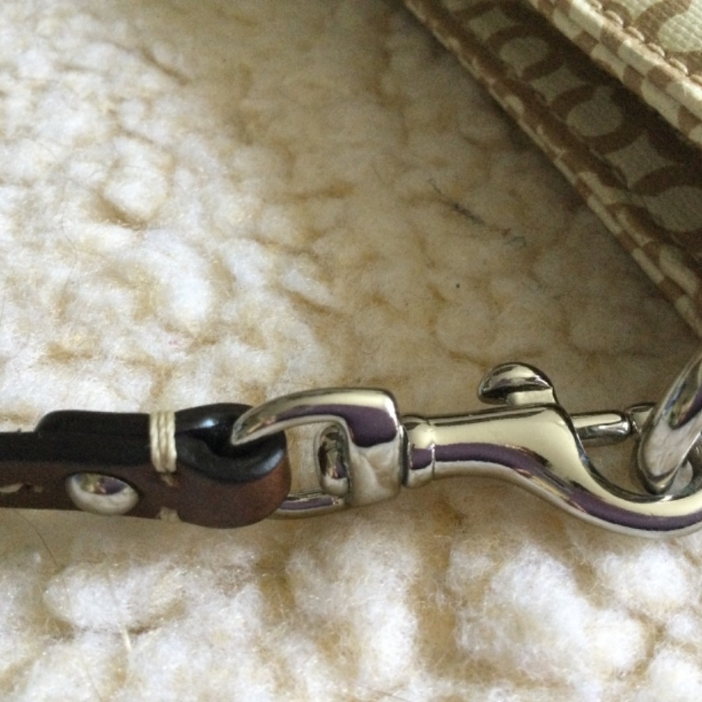 Coach Authentic & Lovely purse pouchette convertible strap RARE - Picture 8 of 10